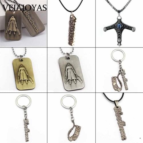 Limited Edition Game Bloodborne Pendant Necklaces Saw Hunter Weapon Alloy Key Chain Holder Men Gift Chaveiro llaveros Jewelry