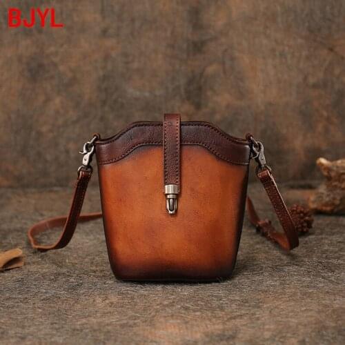 New vintage Leather Messenger Bag Women Retro Mini Shoulder Bag Original Handmade Leather female Small Bucket Bag crossbody bags