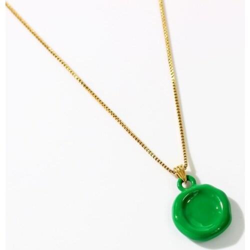 Necklace female niche design sense crossing necklace light luxury niche simple clavicle chain jewelry wholesale