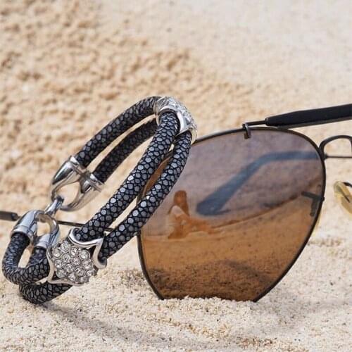 10pcs ) Halloween Party Gift Luxury Real Stainless Steel Clasp Fashion Voilet Purple Stingray Leather Bracelet Jewelry For Men