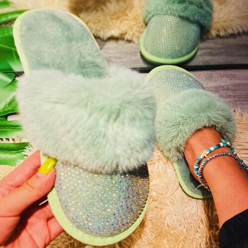 Winter Furry Slippers Womens Rhinestone Decor Fluffy Slippers Warm Slipper Crystal Soft Ladies Shoes