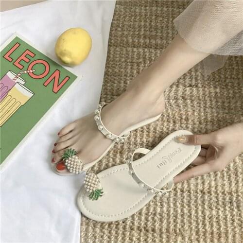 Online Celebrity Pearl Sandals and Slippers Women Summer 2021 New Wear Joker Girl Heart Set Toe Flat Beach Slippers for Holiday