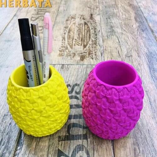 Resin crafts office supplies pineapple pen holder desk accessories storage Pencil container brush pot multifunction Storage box