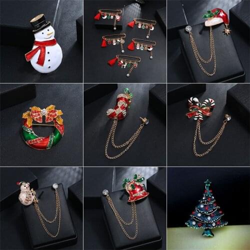 Hot New Christmas Metal Enamel Brooch Snowman Santa Elk Tree Gloves Hat Garland Badge Pin Trendy Costume Holiday Jewelry Gift