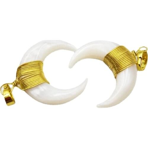 Small Crescent Moon White Shell Pendants With Electroplated Gold Edges Double Horn Charms Wholesale wire wrap jewelry