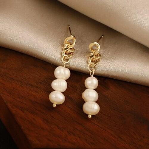 2021 New Simple Chain Baroque Pearl Pendant Womens Pendant Earrings Korean Fashion Jewelry Party Girls Unusual Luxury Earrings