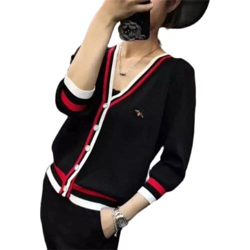 Womens tops 2020 autumn and winter new embroidery little bee sweater open loose long-sleeved V-neck jacket