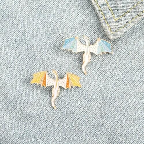 Cartoon Pink Blue Flying Dragon Enamel Pin Animal Brooch Denim Jeans shirts bags Celebrated fashion Jewelry Gift for Friends