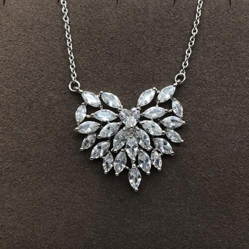 Luxury Brand Wedding Pendants Heart Necklaces for Women Clear CZ Zircon Necklaces Trendy Jewelry Gifts Accessories