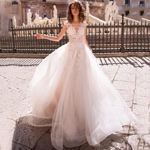 Scoop Cap Sleeve Applique Lace Buttons Tulle A-Line Wedding Dress 2021 Vestido De Noiva Bridal Gown