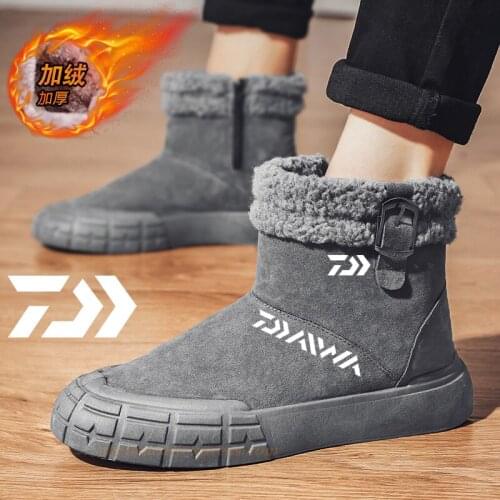 DAIWA Winter Warm Boot Men Lightweight Fishing Snow Boots Male Comfortable Plush Cotton Shoes Outdoor Anti-Slip Walking Footwear