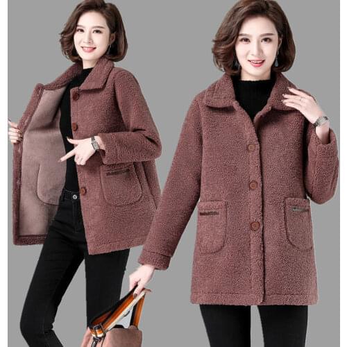 Women Autumn Winter lambswool Coat 2020 New Middle-aged Mother Fleece Jacket Plus Velvet/No Velvet Overcoat Plus Size 5XLA582