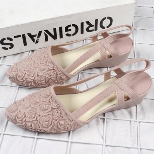 Mocc Corn Shoes With Medium Heels