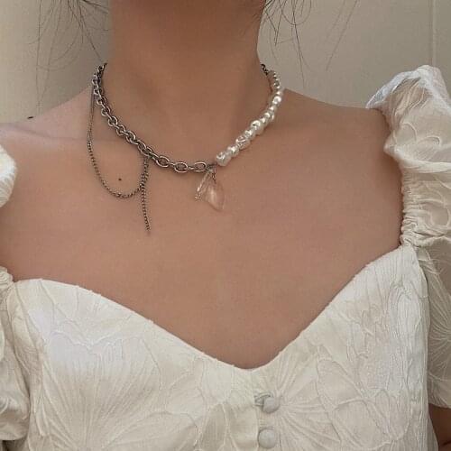 Design sense French cold wind titanium steel necklace glazed ice cube pendant retro clavicle chain female ins net red necklace