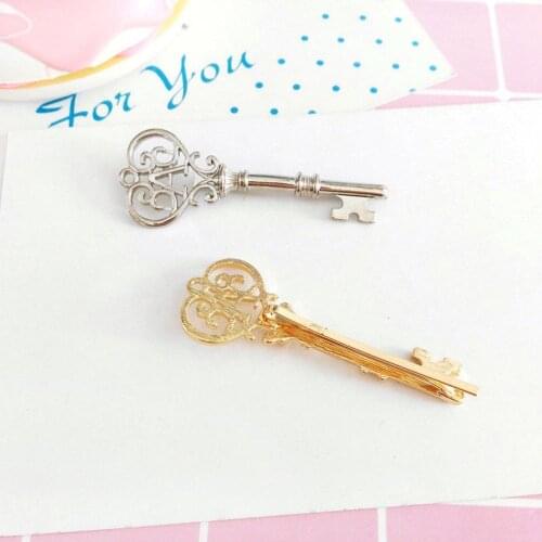 1Pcs Fashion Retro Key Shaped Leaf Hairpin Hair Clip For Women Stick Barrette Hair Styling Accessories Headwear