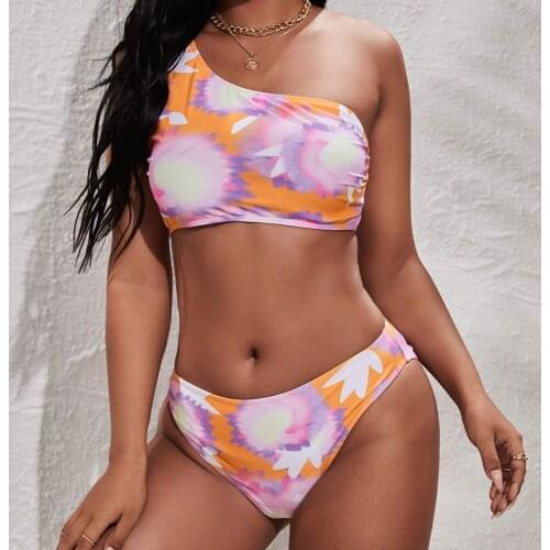 2021 New Plus Size Swimwear，Bikini，Beachwear，Ladies Swimsuit