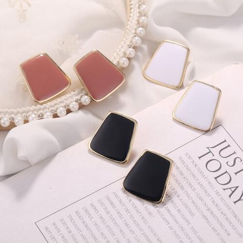Korean Earrings Black Gold White Pink Color Stud Earrings Jewelry for Women Fashion Retro Big Square Irregular Geometric Jewelry