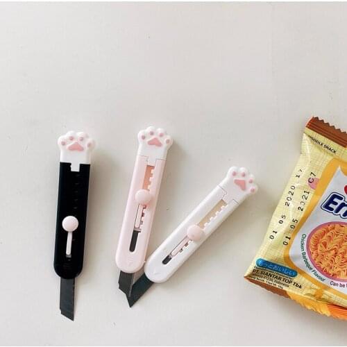 1Pcs Mini Cat Cutter Cartoon Animal Cat Claw Utility Knives Auto-Retractable Letter Opener