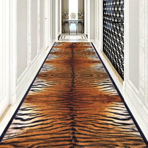 Tiger Skin Printed Home Corridor Aisle Rug Crystal Velvet Non-slip Kitchen Area Rug Indoor Doormat Bedroom Living Room Carpets