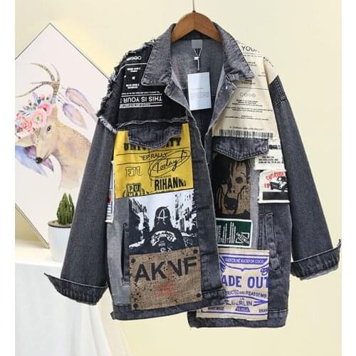 2020 Autumn New Women Jacket Vintage Denim Jacket Appliques Newspaper Pattern Jeans Jacket Basic Coats Streetwear Outwear P943