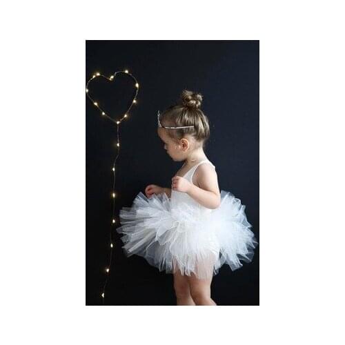 Explosion model 2-7 years old female baby ballet dress magic beautiful fluff gauze mesh performance vest comfortable dress
