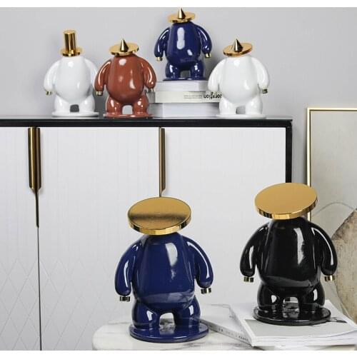 Creative Abstract Figures In Gold Pointed Hats Desktop Resin Ornament Decor Home Room Office Hotel Shop Window Decoration Props