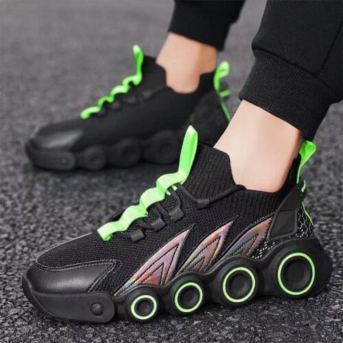 Youth Mesh Running Shoes , Breathable Roller Skating Sport Shoes , Breathable Sneaker at the Bottom of Pvc , Size 39-44