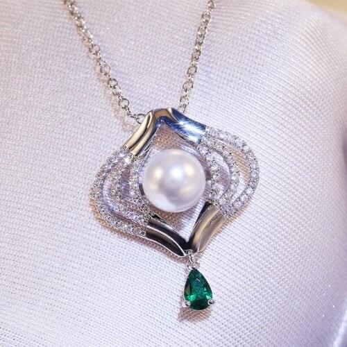 Huitan Fashion Design with CZ Stone Imitation Pearl Pendents Anniversary Party Necklace Elegant Women Accessories Jewelry