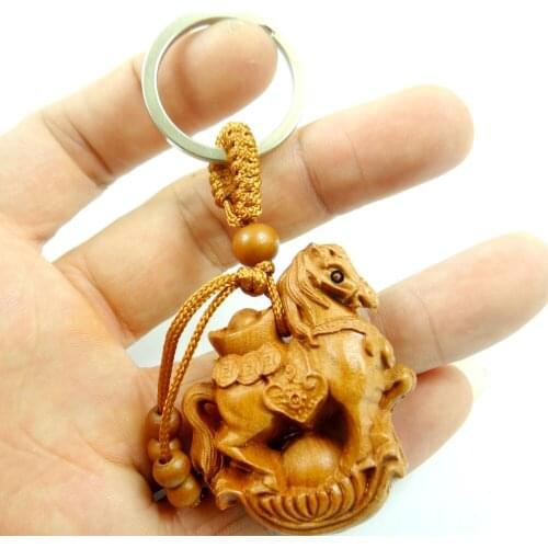 Mahogany Three-dimensional Engraving Keychain Lifelike horse Keyring gift for friends women men jewelry car keychain 2pcs