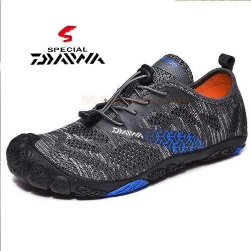 DAIWA Summer Fishing Shoes New Men and Women Beach Upstream Fishing Shoes Sports Outdoor Diving Swimming Fitness Shoes