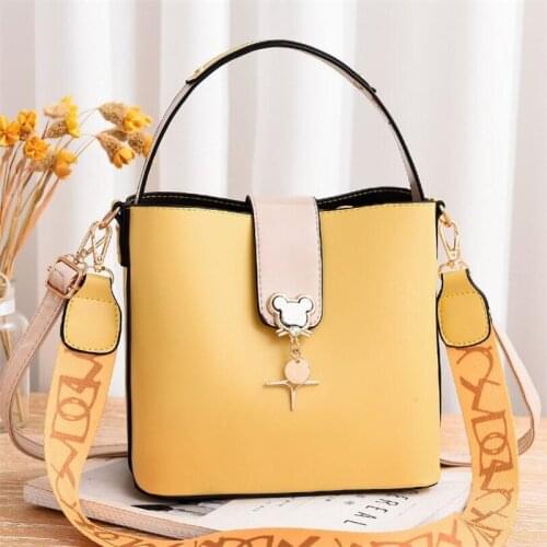 2021 new fashion net red bucket bag simple and versatile messenger bag female personality trend popular women handbag