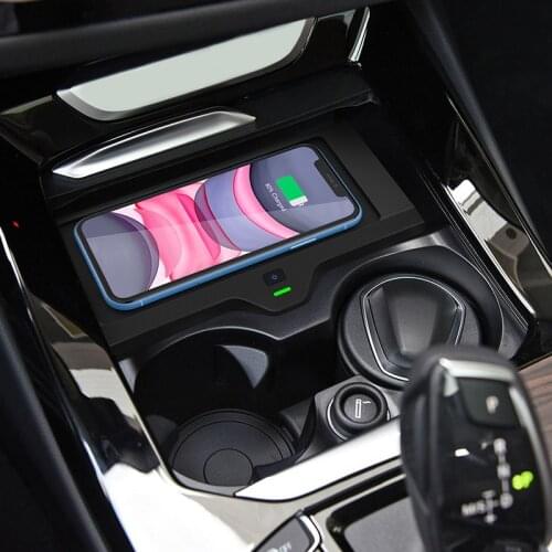 10W QI car wireless charging phone charger fast charging plate pad charging holder for BMW X3 G01 X4 G02 accessories 2018-2021