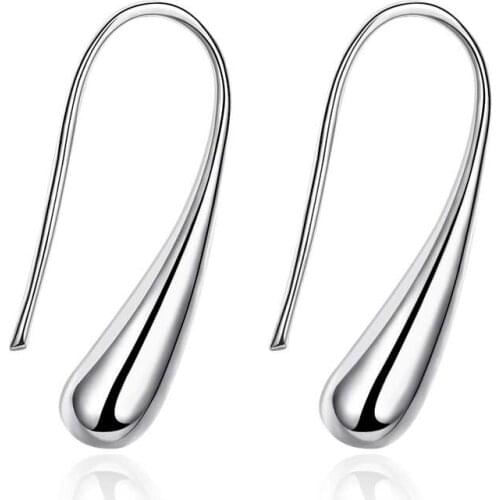 Elanuoyy Stud Earrings