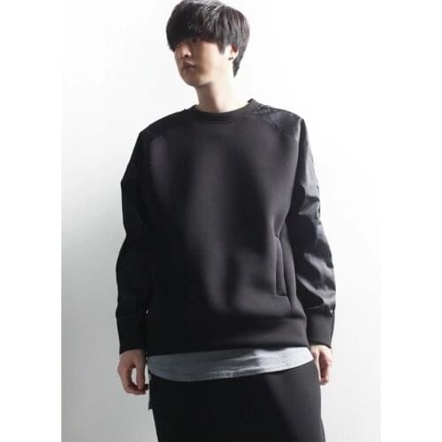 Autumn new round collar bodyguard mens Korean off shoulder top trend