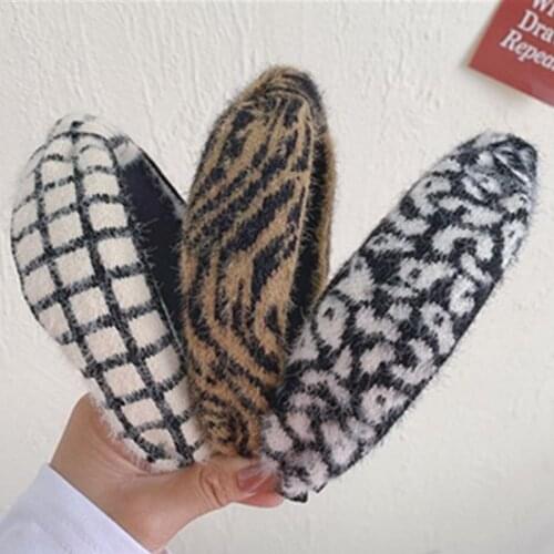 Winter Wool Plaids Headbands for Women New Leopard Print Hairbands Knot Adults Cute Top Bow Knot Hair Hoop Outdoor Headdress