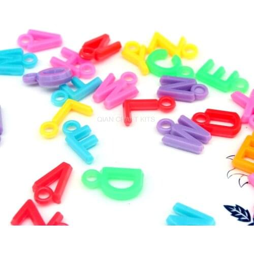 800pcs sale 3D medium Multicolor plastic acrylic Alphabet Beads Pendant Charms, Cute Retro Style 17-21mm