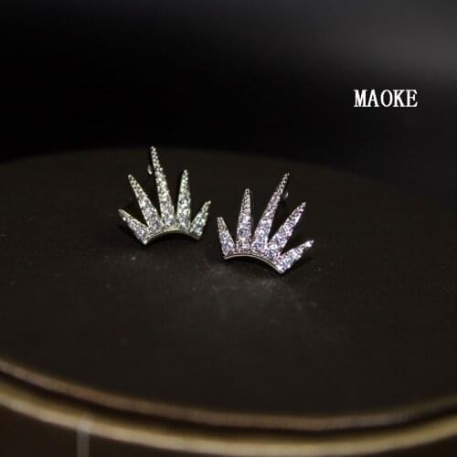 Promotions Korean Zircon Exaggerated Crown Earrings Fresh and Simple Gold and SV Earrings Fashion Jewelry for Womens Gifts
