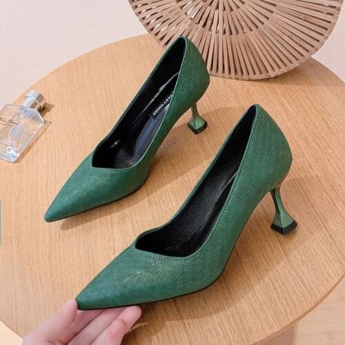 Fashion High Quality Female High Heels Sexy Mature Luxurious Designer Style Snakeskin Pattern Women Shoes Sapato Feminino W32-36