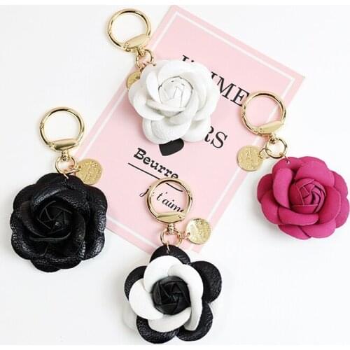 Cute Synthetic Leather PU Camellia Flowers Keychain For Women Gold Color Trinket Key Chains Ring Car Bag Pendent Charm D467