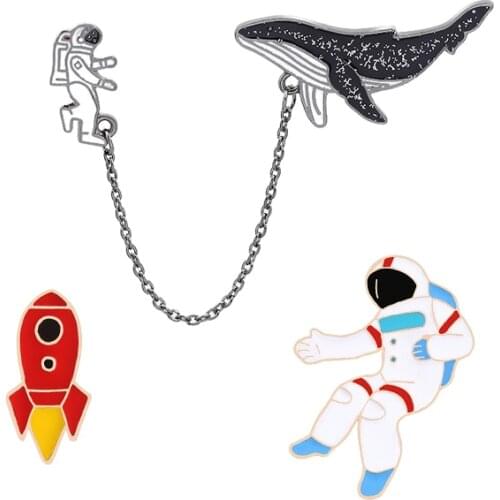 Universe Rocket Astronaut Whale Chain Brooches Metal Pins for Women Men Kids Jackets Denim Lapel Pin Badges Fashion Jewelry Gift