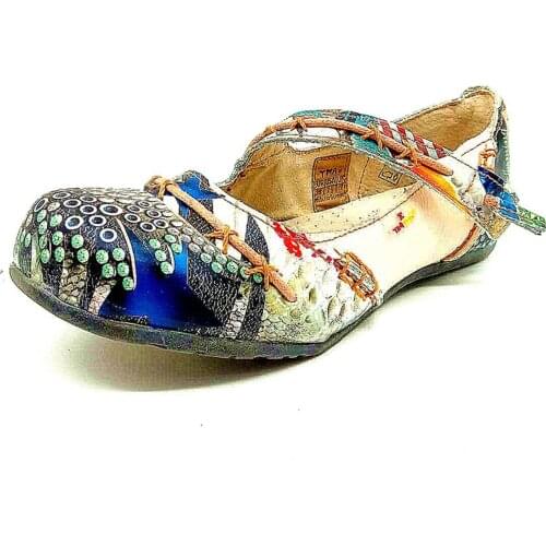 2021 New Fashion Women Leather Leisure Fashion Leather British Shoes Board Shoes Fashion Canvas Shoes Gym Shoes Sneakers