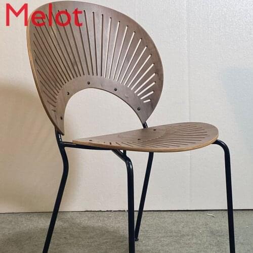 Modern Minimalist Shell Chair Nordic Restaurant Furniture Home Scallop Chair Creative Hollow Metal Dining Chair with Backrest