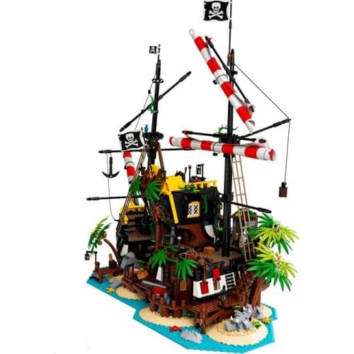 IN STOCK 698998 Model Building Blocks Bricks Kid Birthday Christmas Gifts Compatible 21322 Pirates of Barracuda Bay