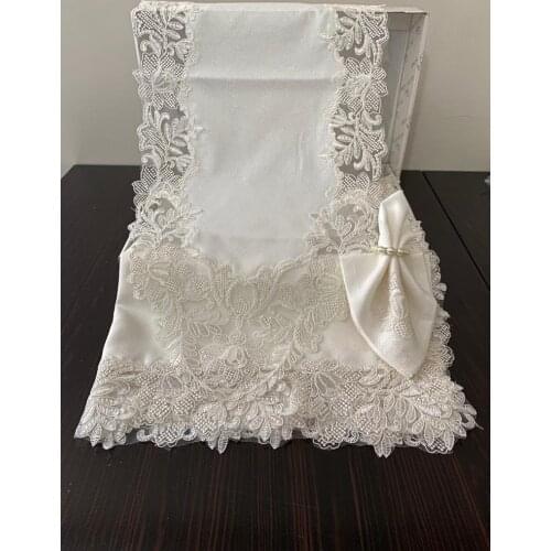 Leke Tutmaz Lüx Masa Örtüsü Takımı Yemek Seti 12 Kişilik