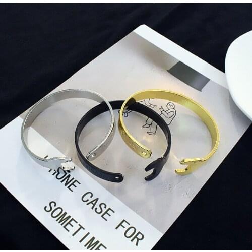 Wanzhi Rigid Bracelets