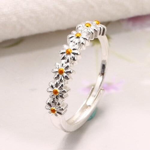 New Daisy Flower Rings for Women Vintage Plum Blossom Ring Small Flower Rings Party wild flowers worth Couple Rings