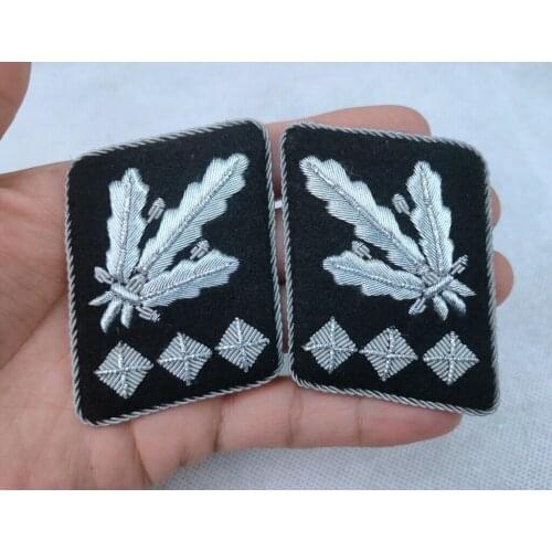 PAIR WWII GERMAN WAFFEN OBERSTGRUPPENFUHRER GENERAL COLLAR TABS metal wire