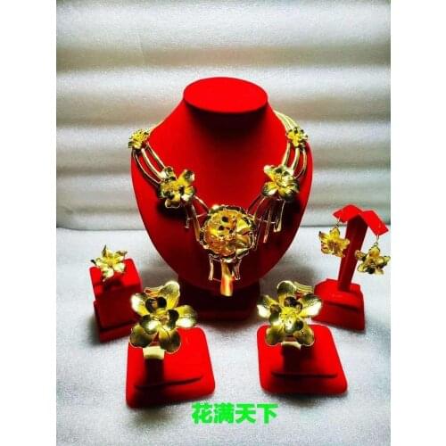 Yulaili Chinese Design Style Women Engagement Gold-color Big Flower Necklace Bracelet Earrings Ring Window Jewelry Display
