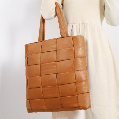 2021 New Winter Shoulder Bag For Women Handbag Space Pad Cotton Feather Down Bags Fashion Female Large capacity Crossbody Bag