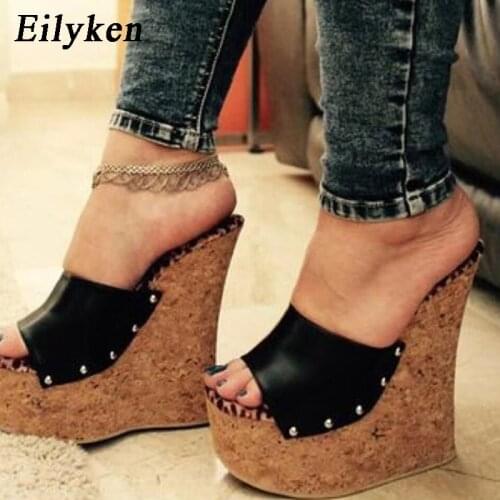 Eilyken High Quality Wedge Slippers Fashion Black Rivet Design Peep Toe Platform Gladiator Sandals Outdoor Summer Woman Shoes